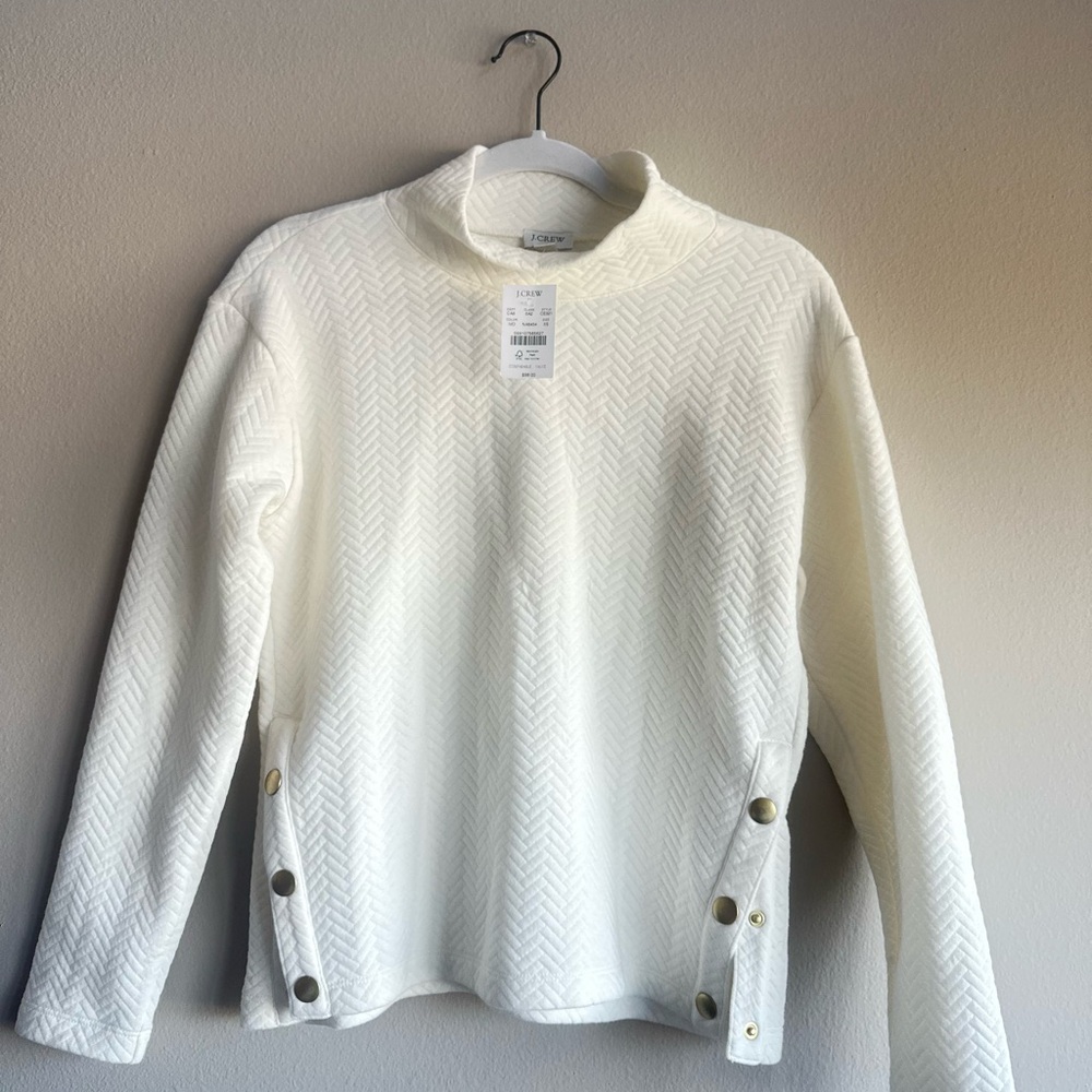 J.Crew - Size XS
White Textured Women's Top with Button Accents